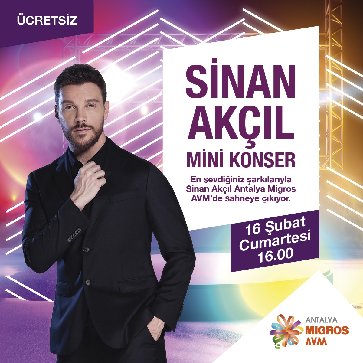 Sinan Akçıl Mini Konser! 